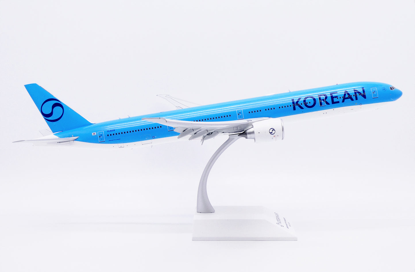 JC WINGS B777-300ER KOREAN AIR "NEW COLOURS" (FLAPS DOWN) REG: HL8008