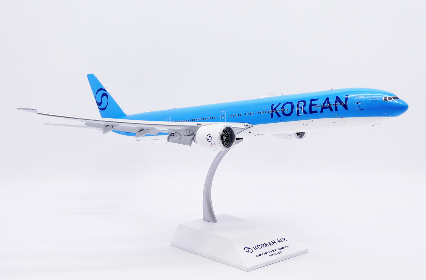 JC WINGS B777-300ER KOREAN AIR "NEW COLOURS" (FLAPS DOWN) REG: HL8008