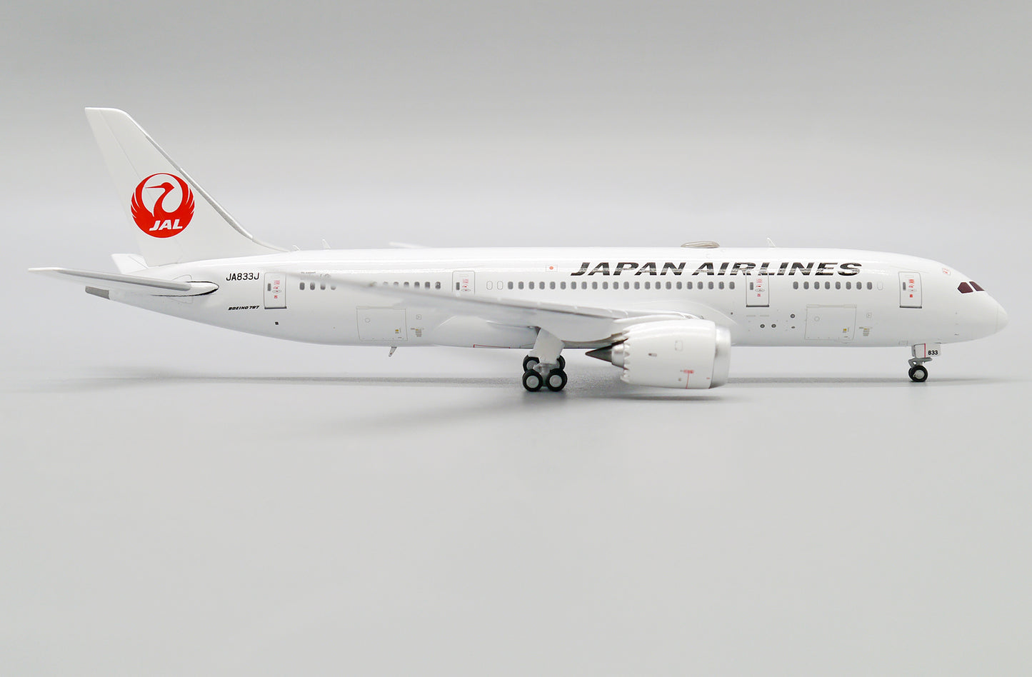 JC WINGS  B787-8 DREAMLINER JAPAN AIRLINES REG: JA833J