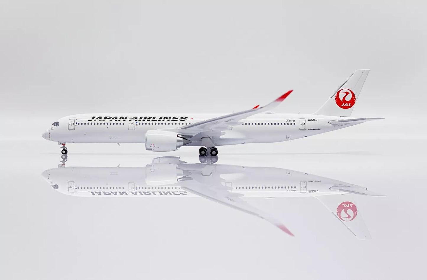 JC WINGS A350-900XWB JAPAN AIRLINES REG: JA12XJ