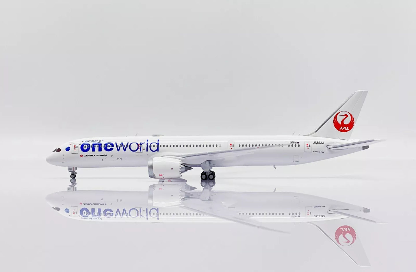 JCWINGS B787-9 JAPAN AIRLINES ONEWORLD REG: JA861J
