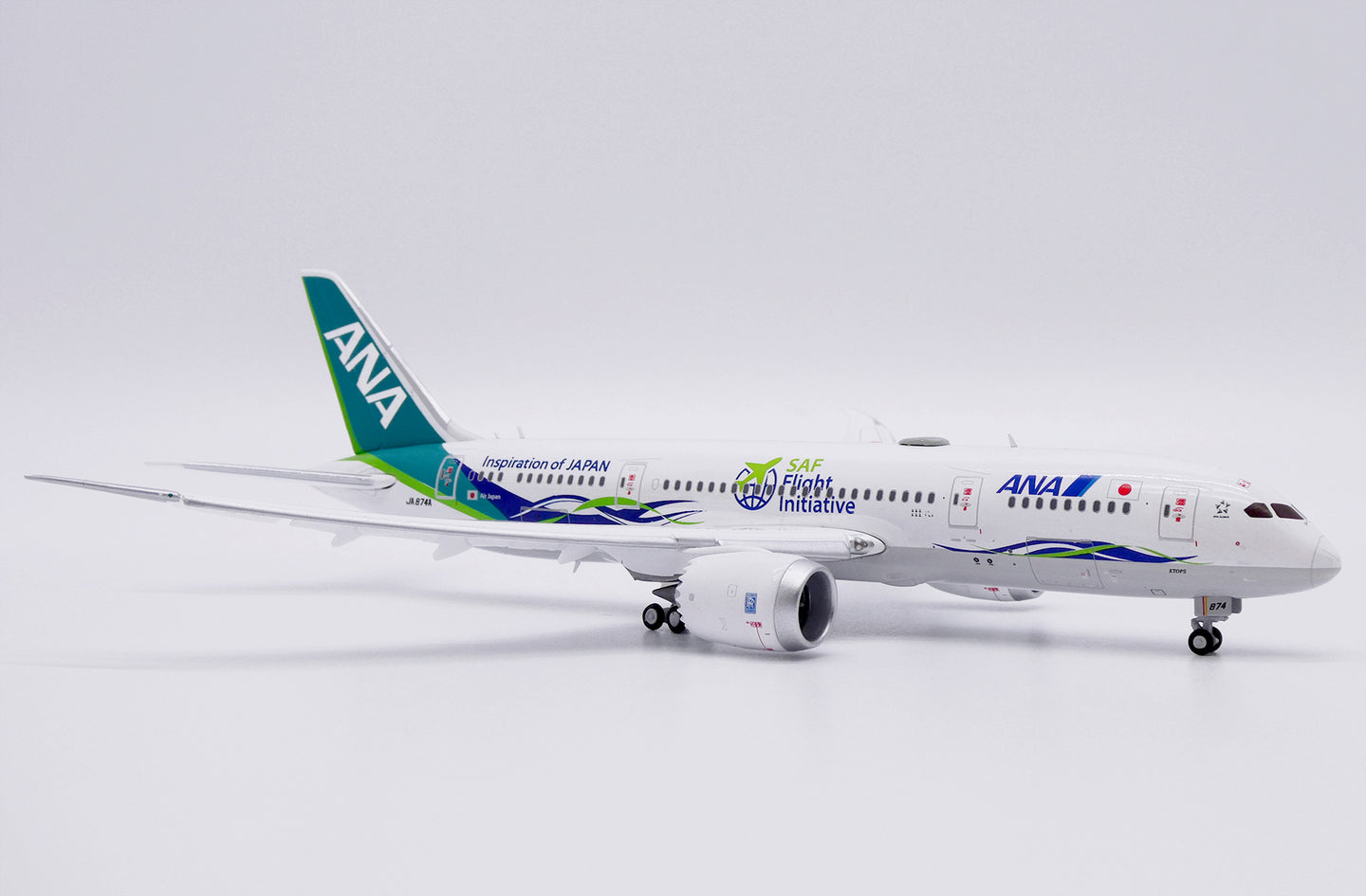 JC WINGS B787-8 DREAMLINER ALL NIPPON AIRWAYS ANA FUTURE PROMISE FLAP DOWN REG: JA874A