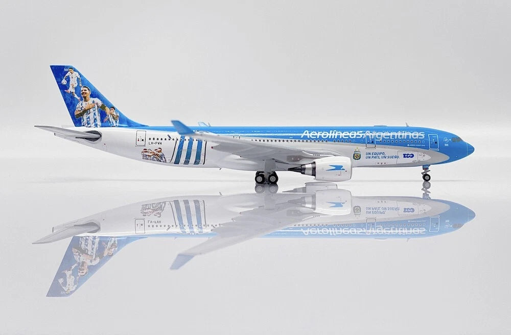 JC WINGS A330-200 ARGENTINA AEROLINEAS "ARGENTINAS FOOTBALL LIVERY" REG: LV-FVH