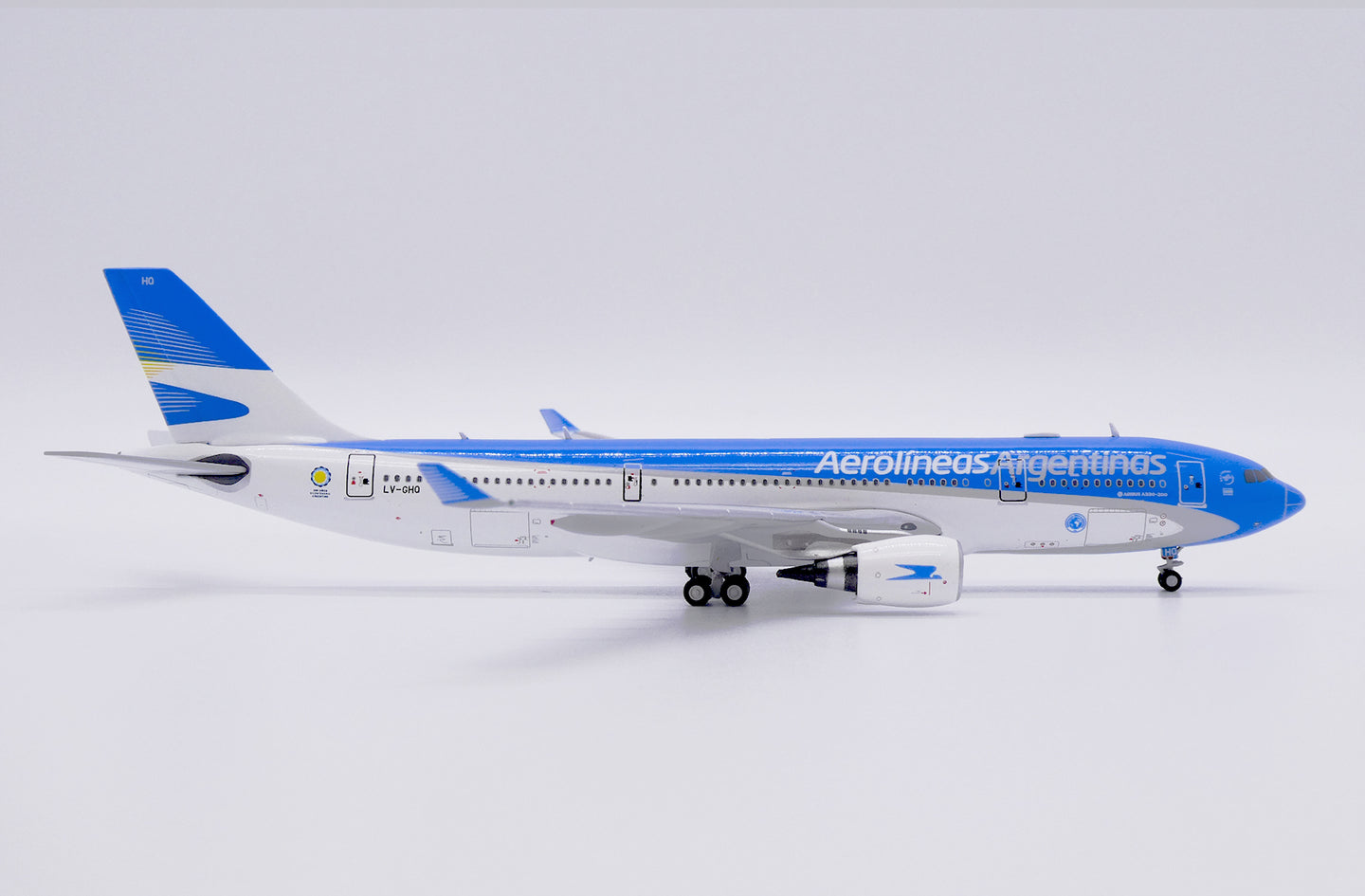 JC WINGS A330-200 AEROLINEAS ARGENTINAS REG: LV-GHQ