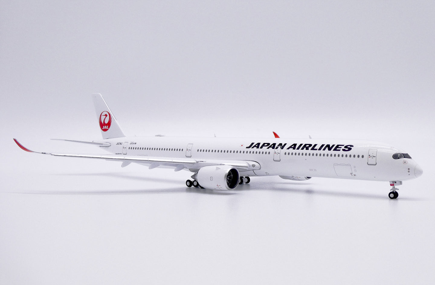 JCWINGS  A350-1000XWB JAPAN AIRLINES FLAP DOWN REG: JA01WJ