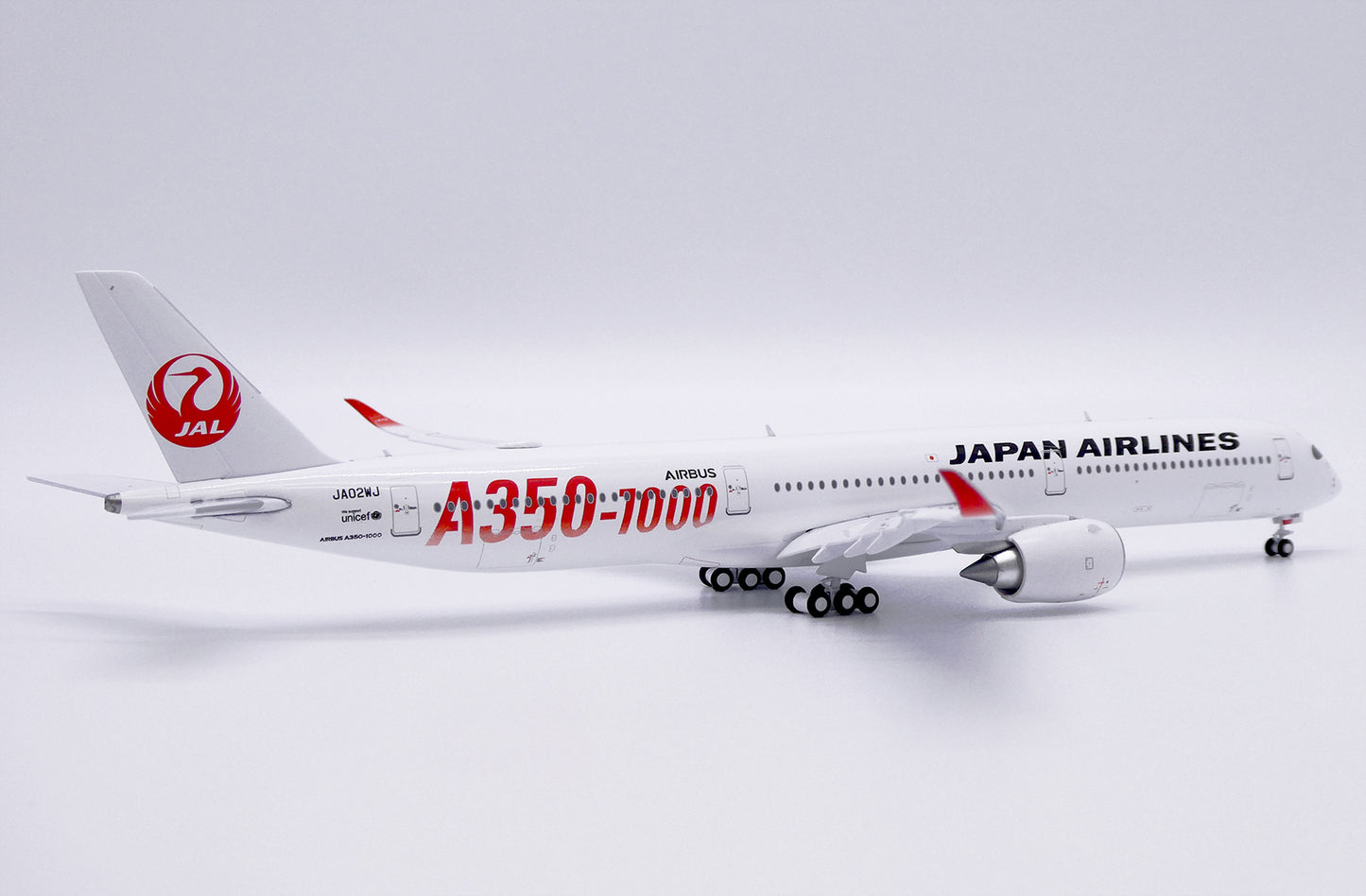 JC WINGS A350-1000XWB JAPAN AIRLINES "A350-1000" (FLAPS DOWN) REG: JA02WJ