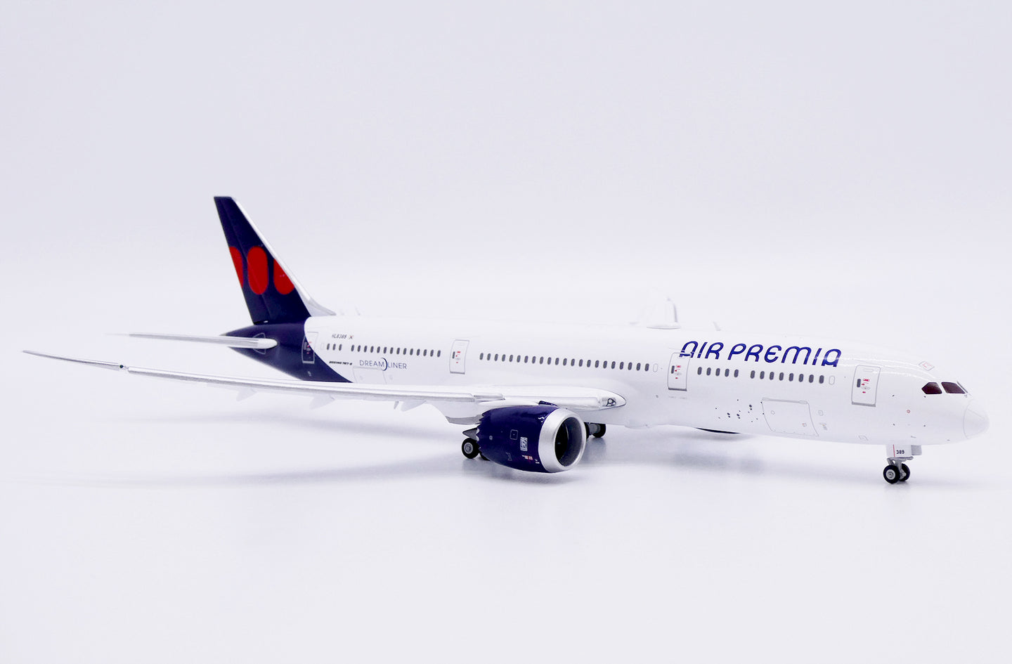 JCWINGS B787-9 DREAMLINER AIR PREMIA (FLAPS DOWN) REG: HL8389