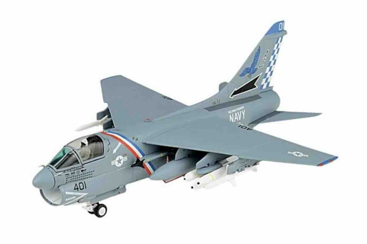 JC WINGS A-7E CORSAIR II USN VA-72 BLUE HAWKS AC401 USS JOHN F. KENNEDY OPERATION DESERT STORM 1991