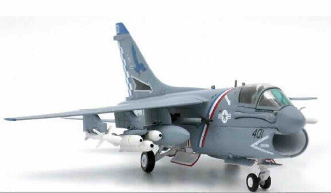 JC WINGS A-7E CORSAIR II USN VA-72 BLUE HAWKS AC401 USS JOHN F. KENNEDY OPERATION DESERT STORM 1991