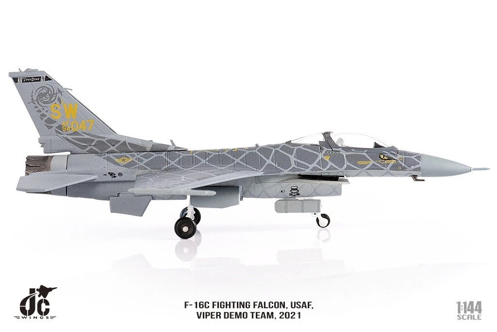 JCWINGS F-16C FIGHTING FALCON USAF VIPER DEMO TEAM 2021