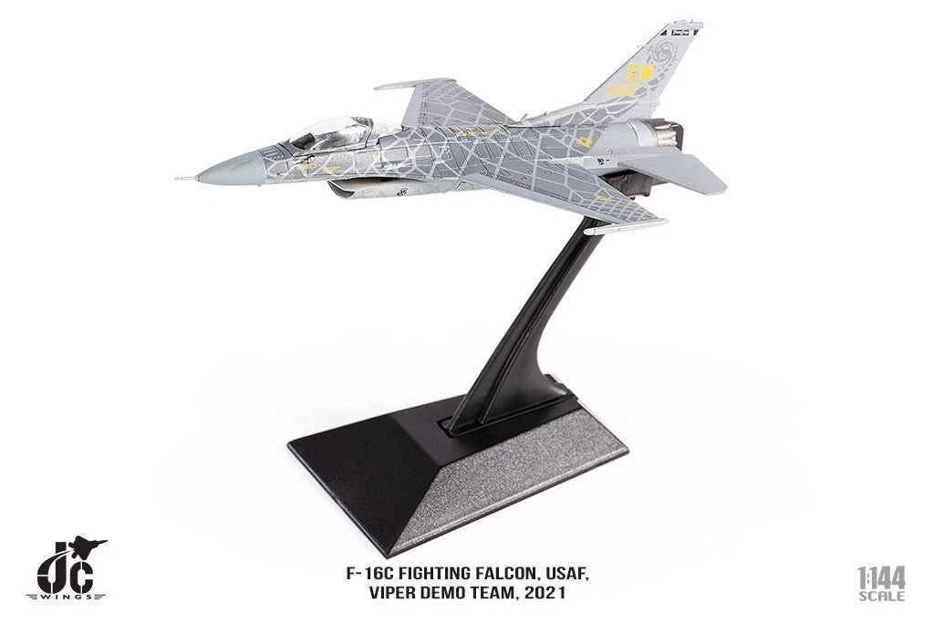JCWINGS F-16C FIGHTING FALCON USAF VIPER DEMO TEAM 2021