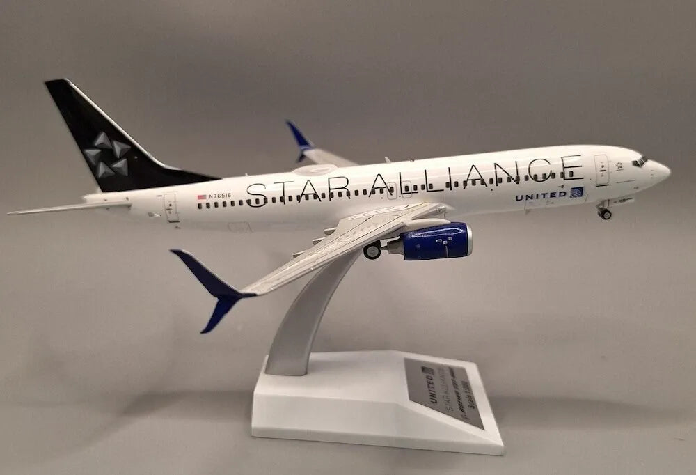JFOX MODELS B737-824 (WL) STAR ALLIANCE UNITED AIRLINES REG: N76516