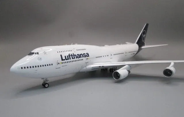 JFOX B747-430 LUFTHANSA REG: D-ABVY