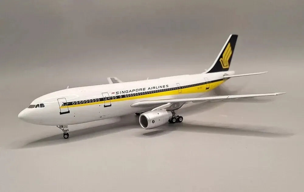 JFOX A300-B4 SINGAPORE AIRLINES REG: 9V-STG