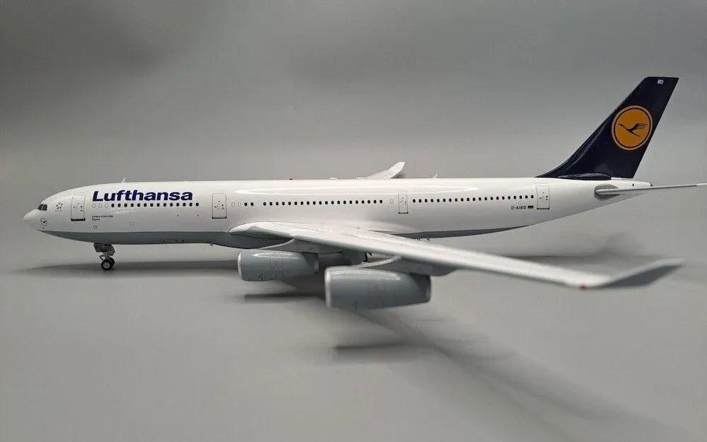 JFOX A340-200 LUFTHANSA "ESSEN" REG: D-AIBD