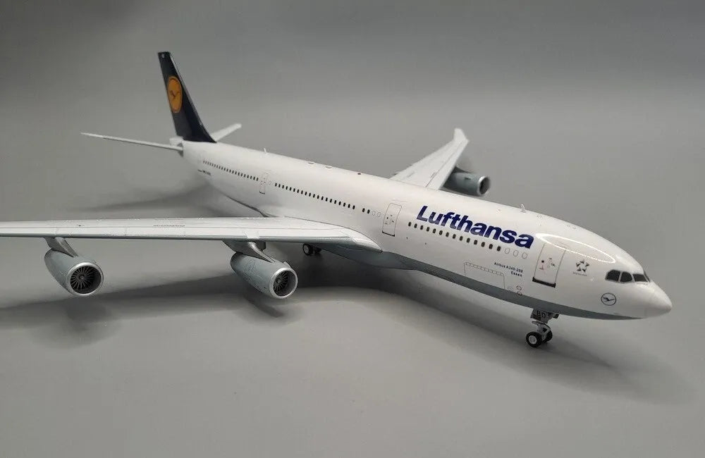JFOX A340-200 LUFTHANSA "ESSEN" REG: D-AIBD