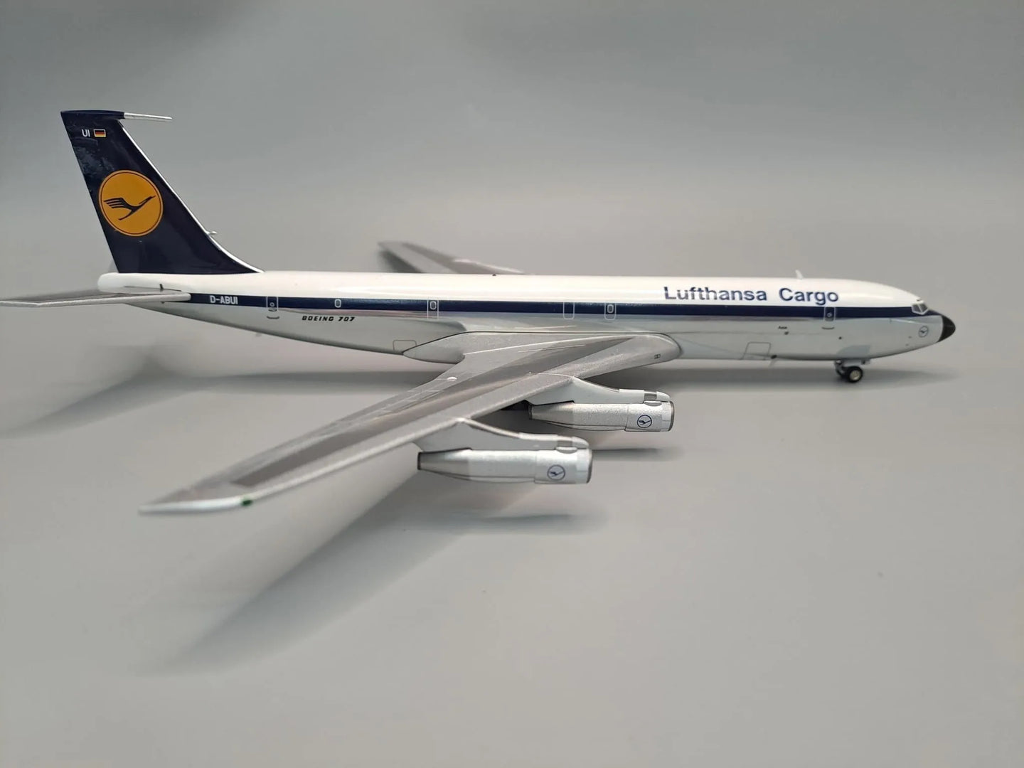 JFOX B707-330C LUFTHANSA CARGO REG: D-ABUI