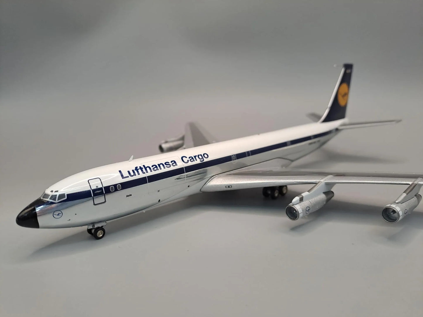 JFOX B707-330C LUFTHANSA CARGO REG: D-ABUI