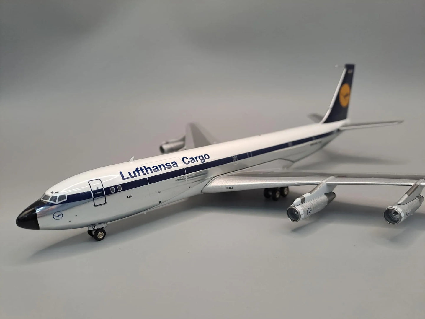 JFOX B707-330C LUFTHANSA CARGO REG: D-ABUI