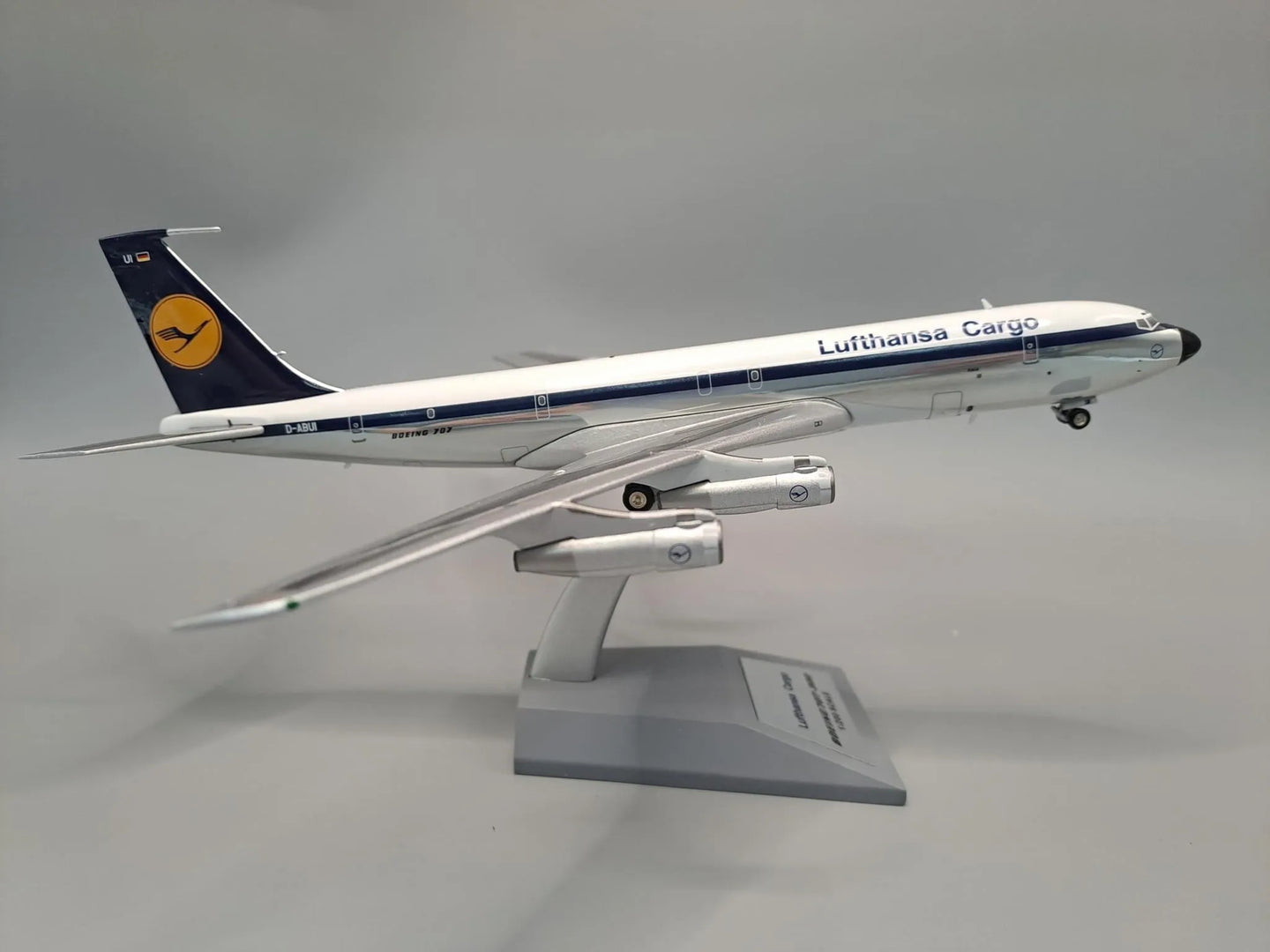 JFOX B707-330C LUFTHANSA CARGO REG: D-ABUI