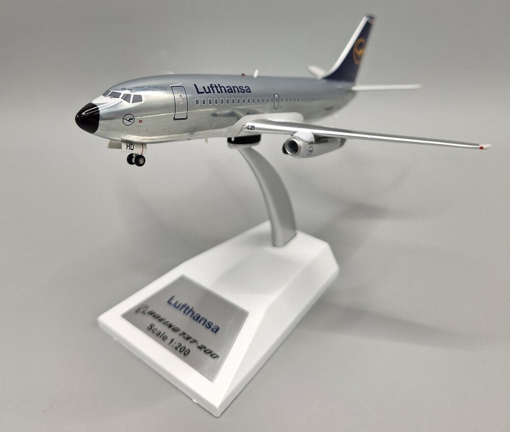 JFOX B737-230/ADV LUFTHANSA REG: D-ABHC