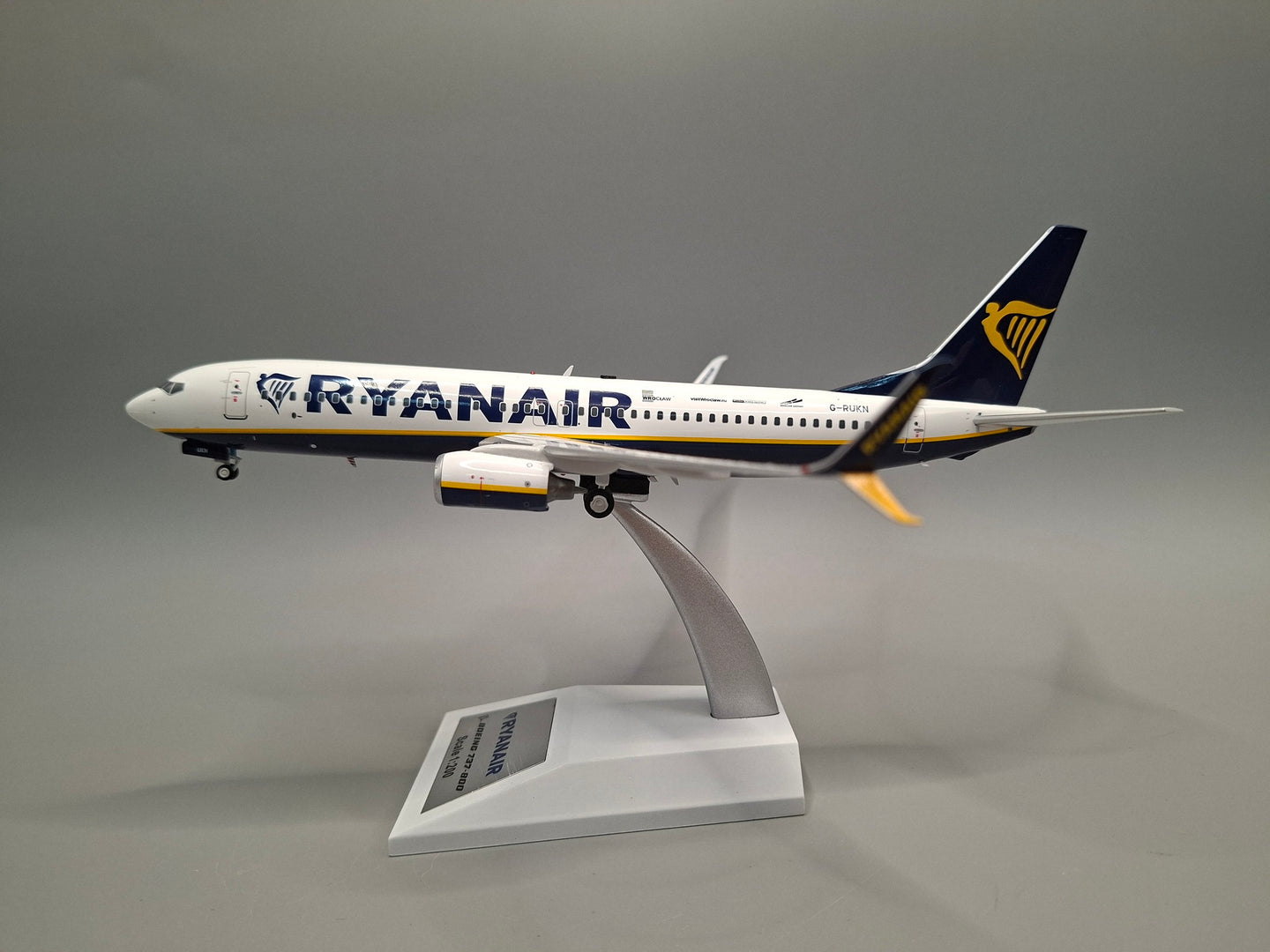 JFOX B737-8SS(WL) RYANAIR UK "VISIT WROCLAW" REG: G-RUKN