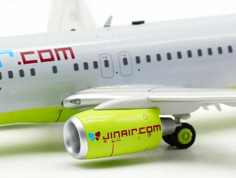 JFOX B737-8SH JIN AIR REG: HL8015