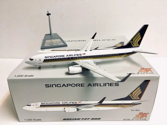 JFOX B737-800 SINGAPORE AIRLINES REG: 9V-MGA