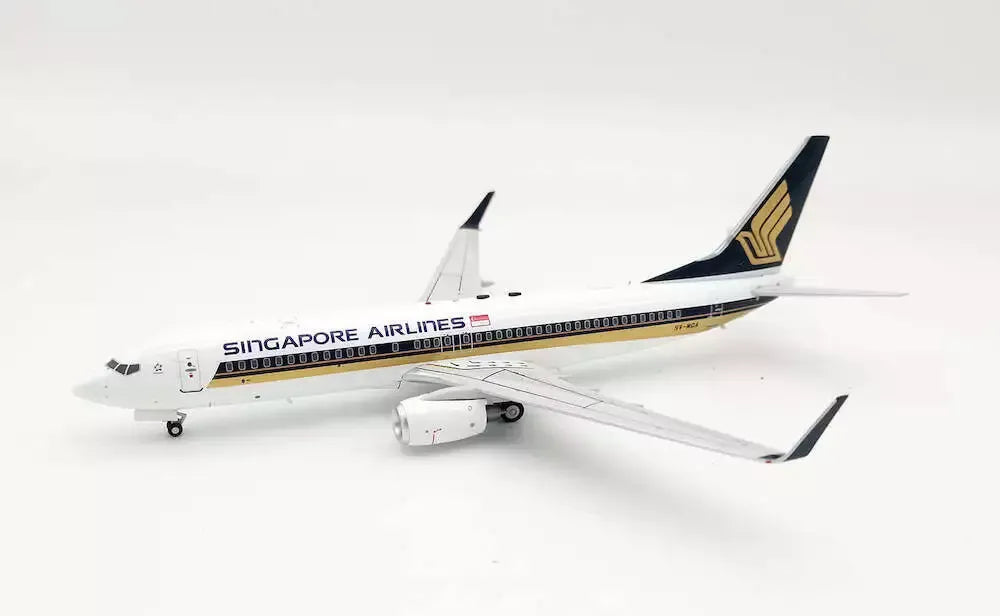 JFOX B737-800 SINGAPORE AIRLINES REG: 9V-MGA