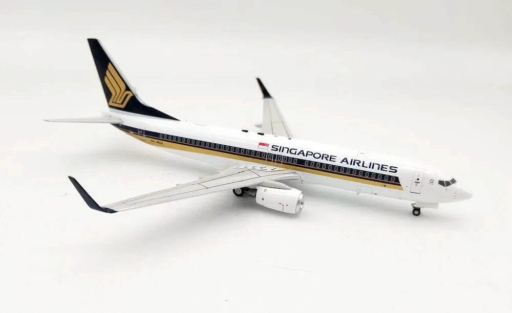 JFOX B737-800 SINGAPORE AIRLINES REG: 9V-MGA