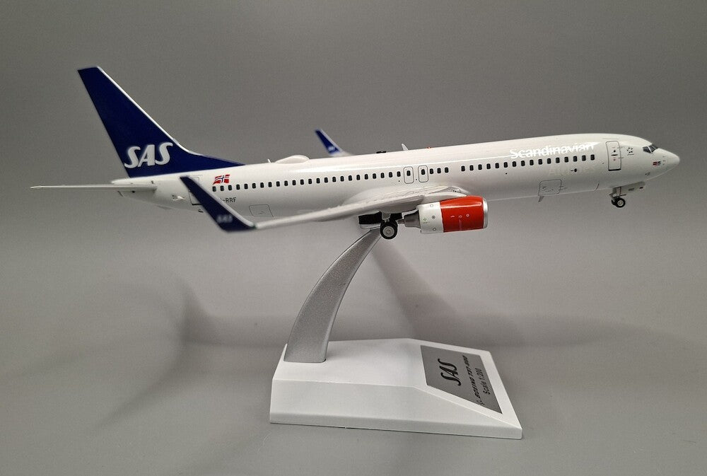 JFOX B737-783 SAS SCANDINAVIAN AIRLINES REG: LN-RRF