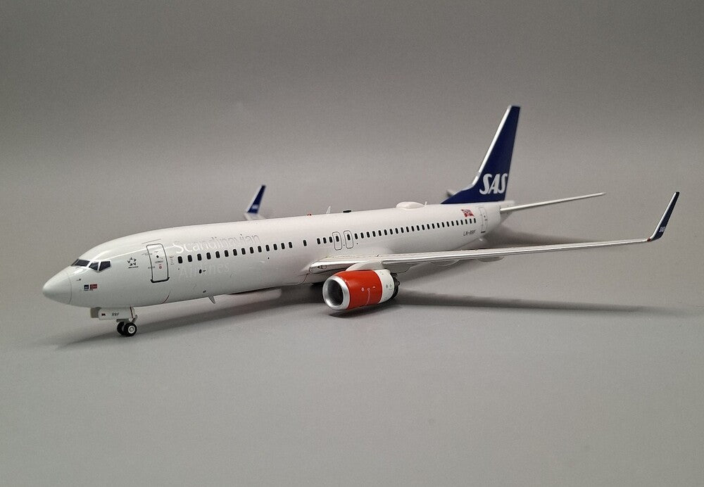 JFOX B737-783 SAS SCANDINAVIAN AIRLINES REG: LN-RRF