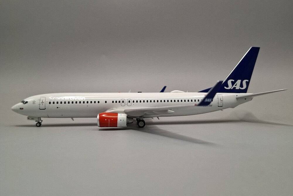 JFOX B737-783 SAS SCANDINAVIAN AIRLINES REG: LN-RRF
