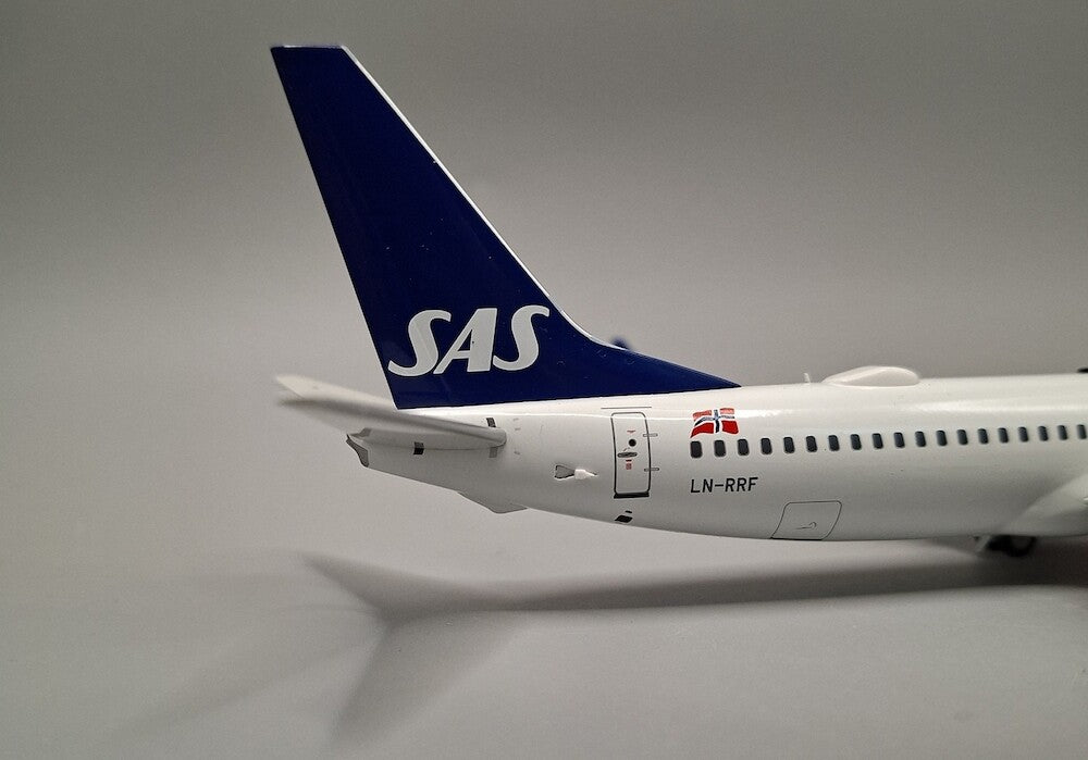 JFOX B737-783 SAS SCANDINAVIAN AIRLINES REG: LN-RRF