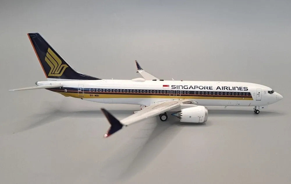 JFOX BOEING 737-8 MAX SINGAPORE AIRLINES REG: 9V-MBI