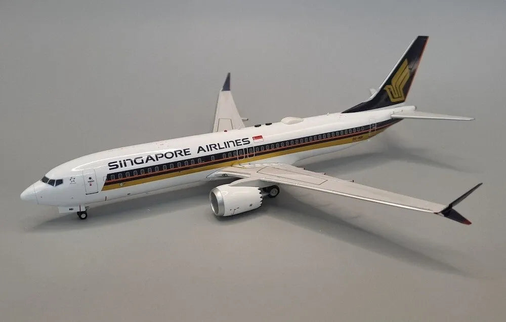 JFOX BOEING 737-8 MAX SINGAPORE AIRLINES REG: 9V-MBI