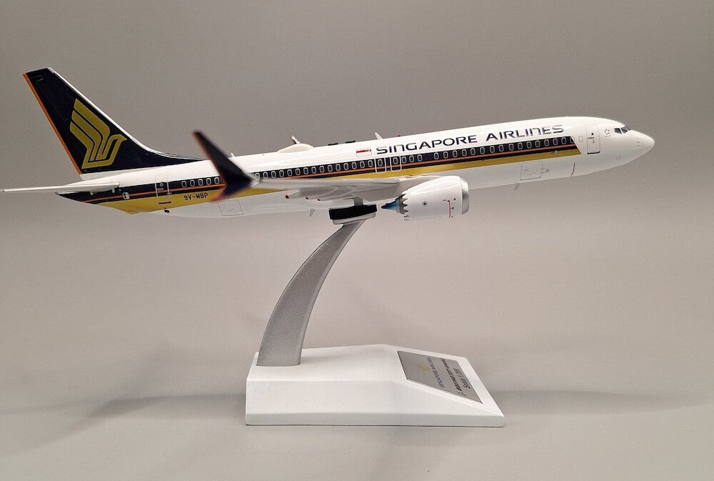 JFOX B737-8 MAX SINGAPORE AIRLINES REG: 9V-MBP