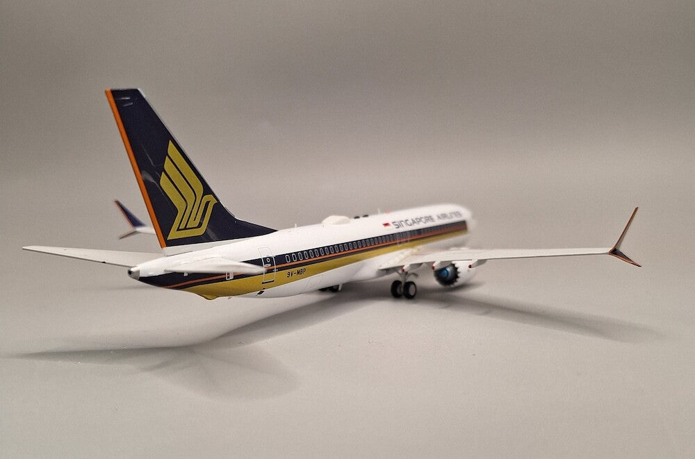 JFOX B737-8 MAX SINGAPORE AIRLINES REG: 9V-MBP