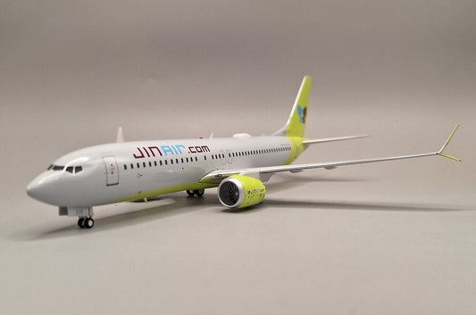 JFOX B737-8 MAX JIN AIR REG: HL7215