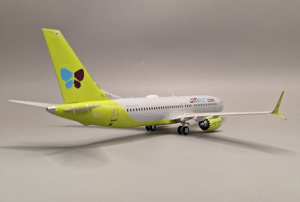 JFOX B737-8 MAX JIN AIR REG: HL7215
