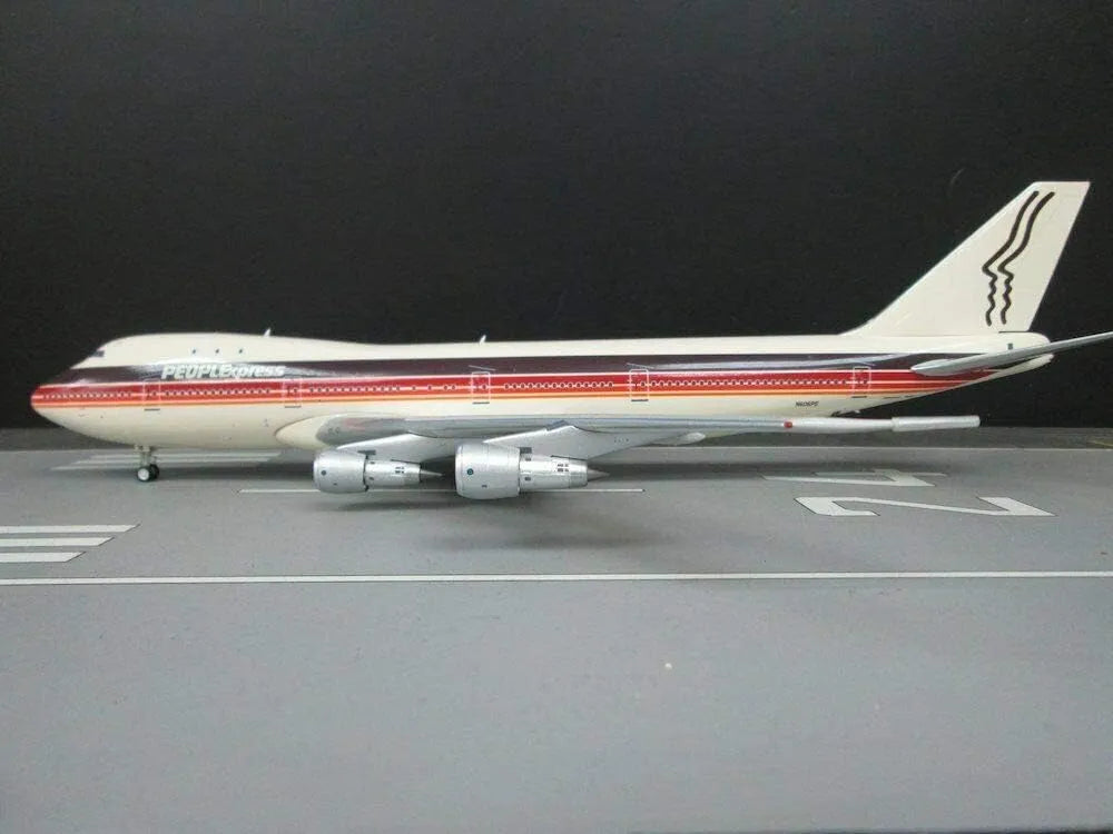 JFOX PEOPLE EXPRESS B747-143 REG: N606PE