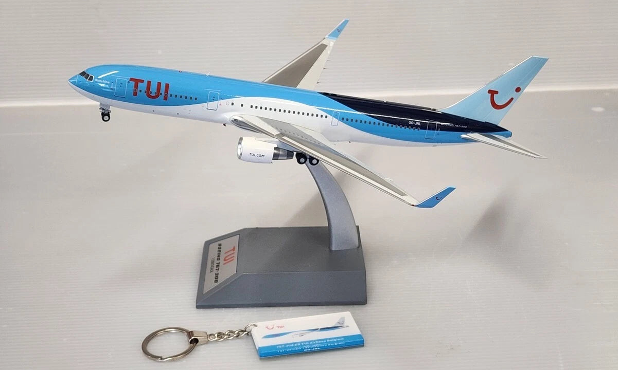 JFOX BOEING 767-304ER TUI AIRLINES REG: OO-JNL