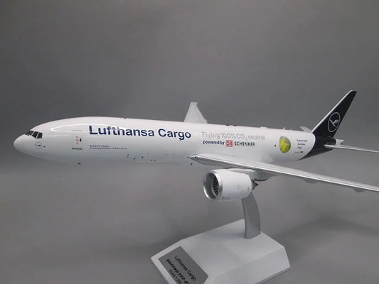 JFOX B777-FBT LUFTHANSA CARGO "SUSTAINABLE AVIATION FUEL" REG: D-ALFG