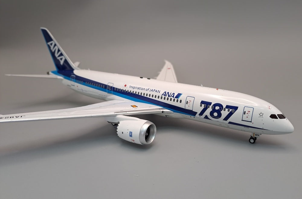 JFOX B787-8 ANA REG: JA824A WITH STAND