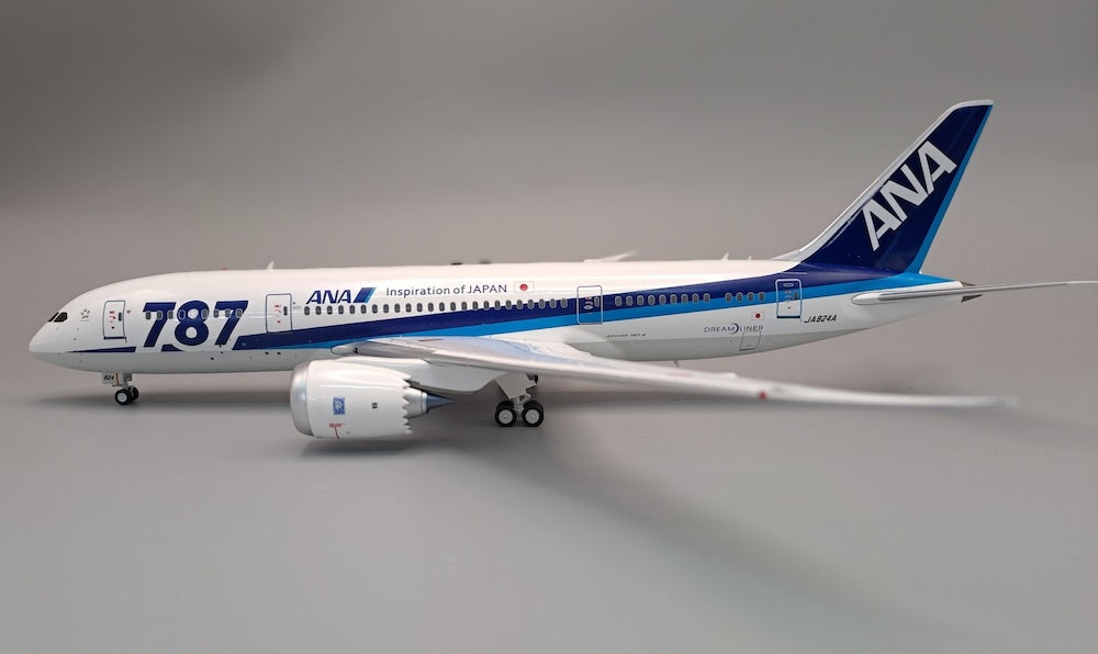 JFOX B787-8 ANA REG: JA824A WITH STAND