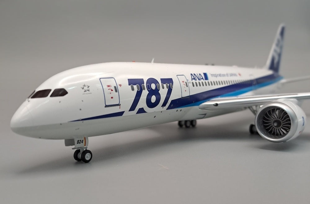 JFOX B787-8 ANA REG: JA824A WITH STAND
