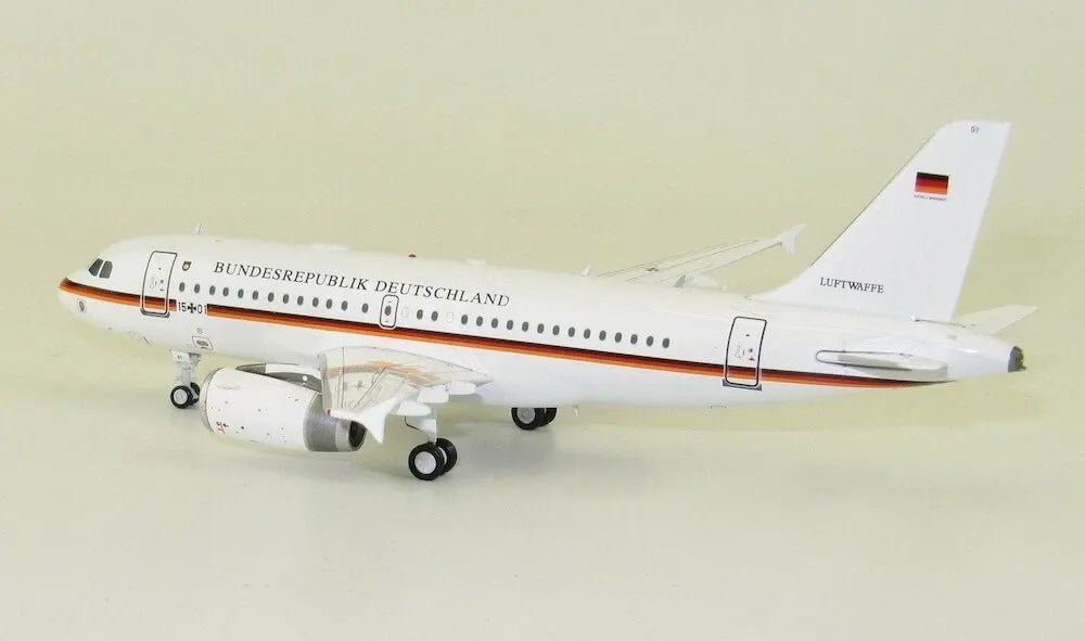 JFOX A319-133(CJ) GERMAN AIR FORCE REG: 15+01