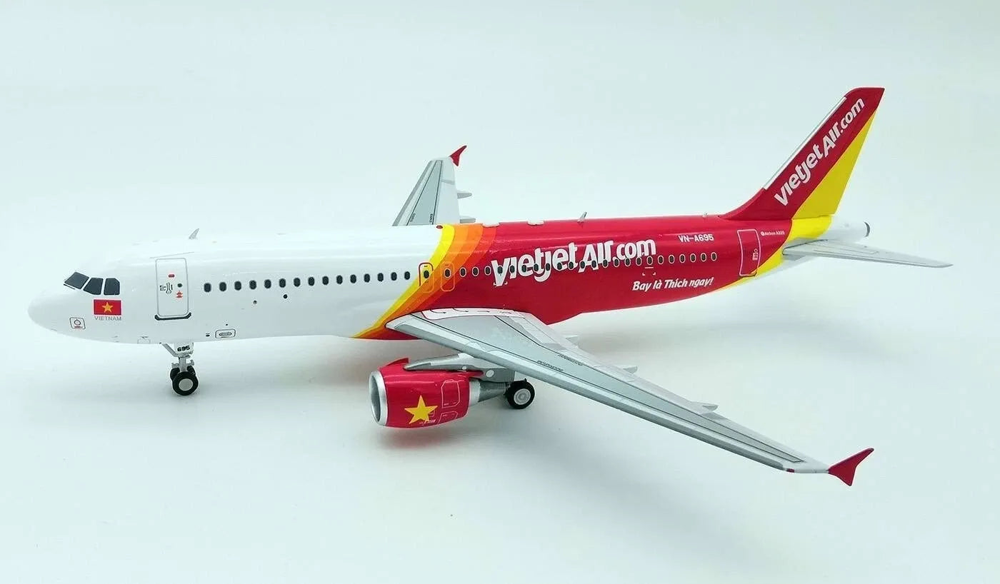 JFOX JFA320002 A320-214 VIETJET "VIETJETAIR.COM" REG: VN-A695