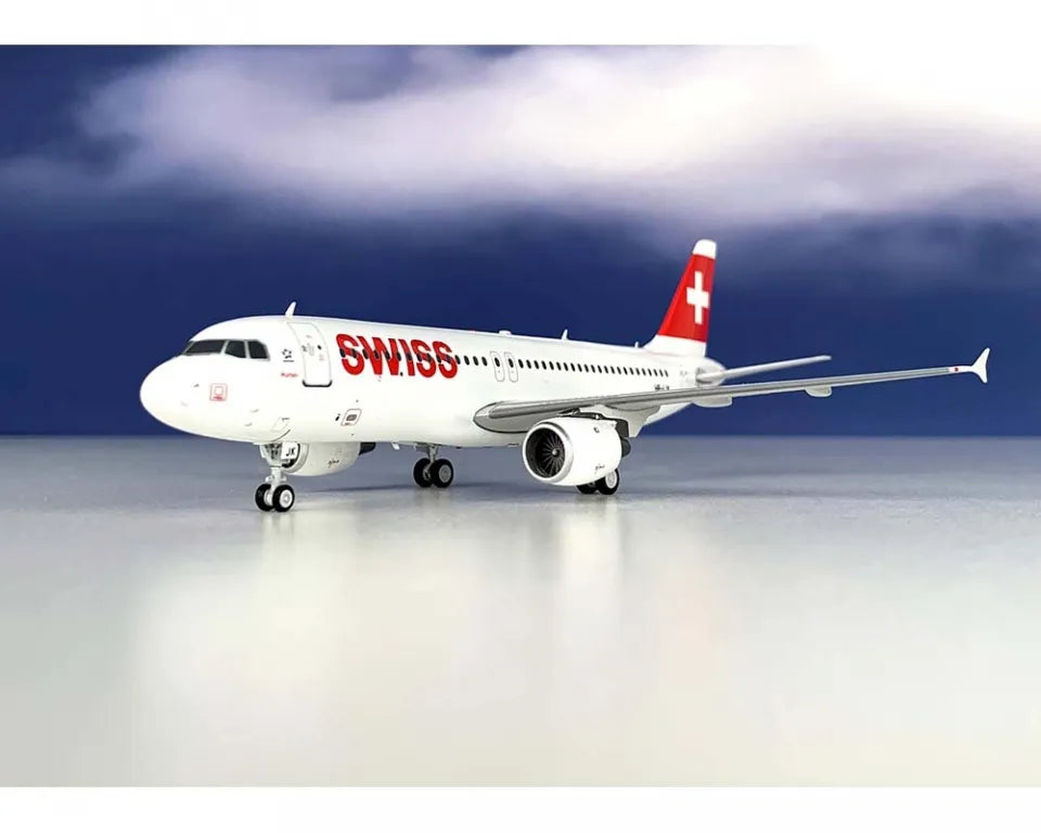 JFOX SWISS INTERNATIONAL AIRLINES A320-214 REG: HB-IJK