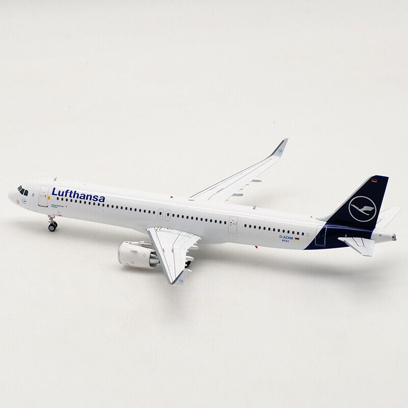 JFOX A321NEO LUFTHANSA REG: D-AZAM
